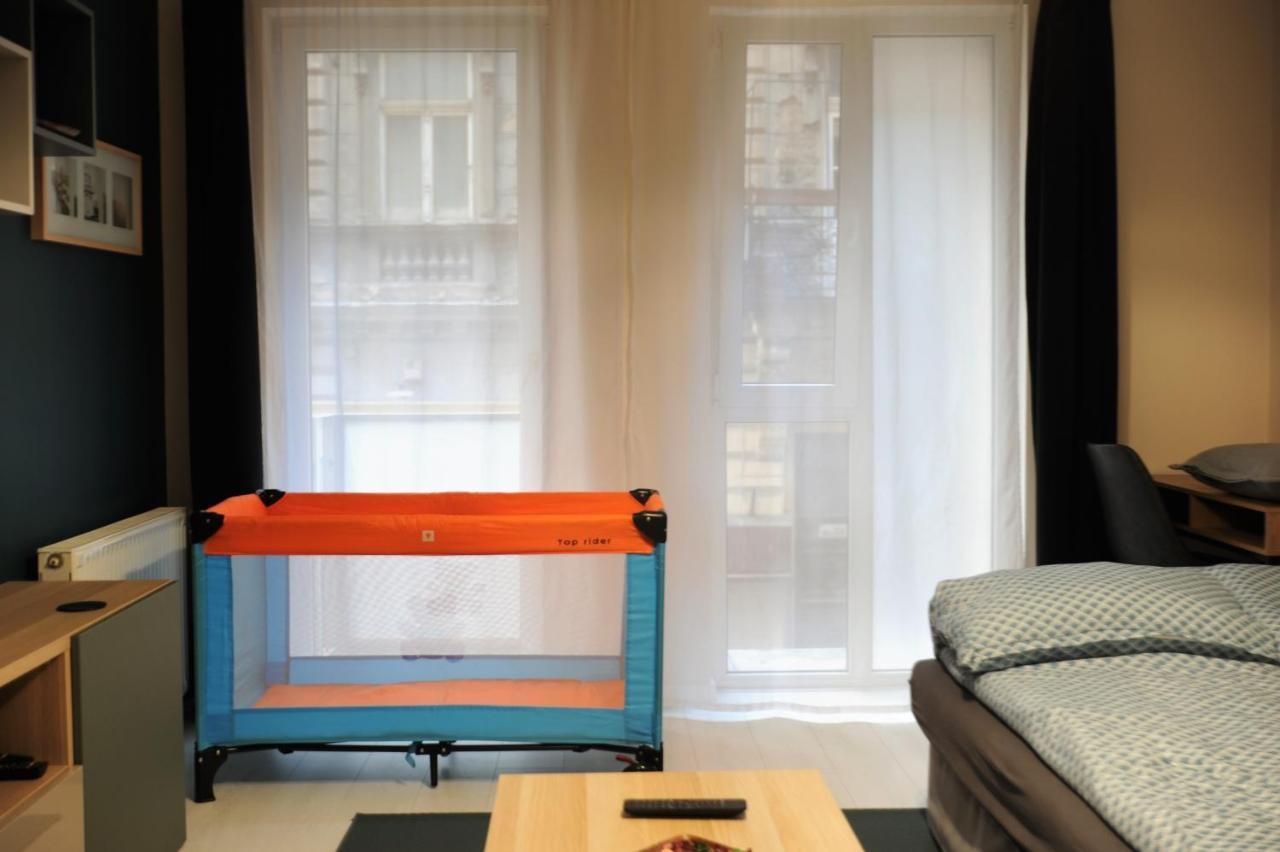 Lovely Apartment In The Heart Of Budapest Bagian luar foto